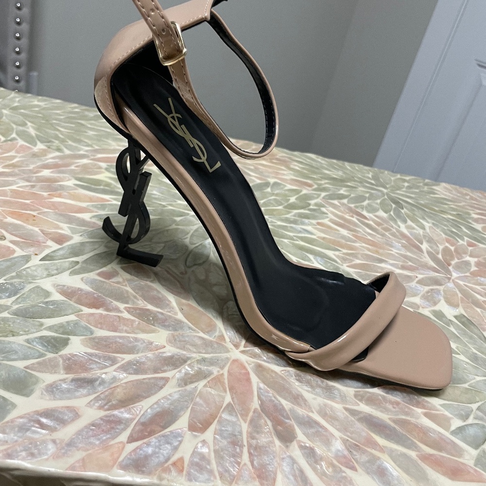 OPYUM SANDALS YSL